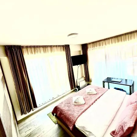 Capitоl Suites&apartments Скопье
