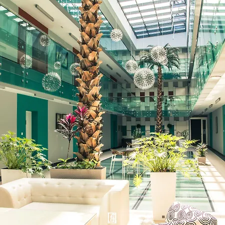 Aparthotel Capitоl &