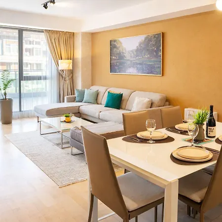 Aparthotel Capitоl &